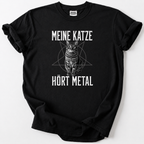T-shirt black For the cat mom who blasts metal at full volume. Bold. Dark. Unapologetic.