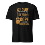 "Schwarzes Gitarren T-Shirt mit humorvollem deutschem Text und Akustikgitarre Illustration"
