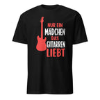 Schwarzes Damen T-Shirt mit rotem Gitarren-Motiv und Spruch "Nur ein Mädchen das Gitarren liebt"