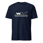 T-Shirt mit weißer Katze auf Klaviertasten und Notenmotiv
